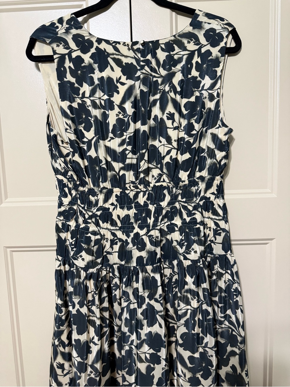 J.Crew Hyacinth V-neck dress in crepe de chine Midi Dress Women’s M (size 8-10) - Picture 10 of 15